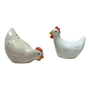Vintage Ceramic Chickens Salt & Pepper ShakerSet